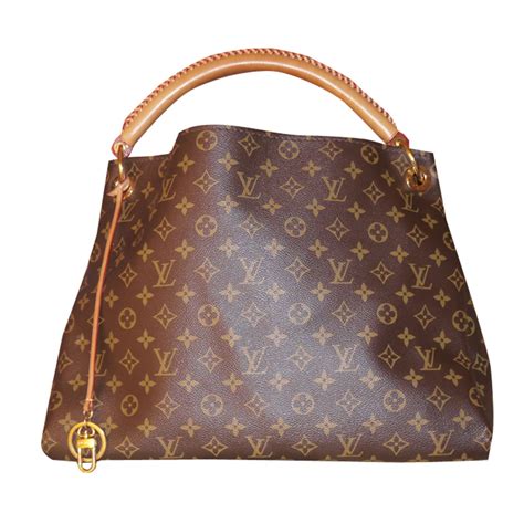 louis vuitton sc a main 1500 dollard